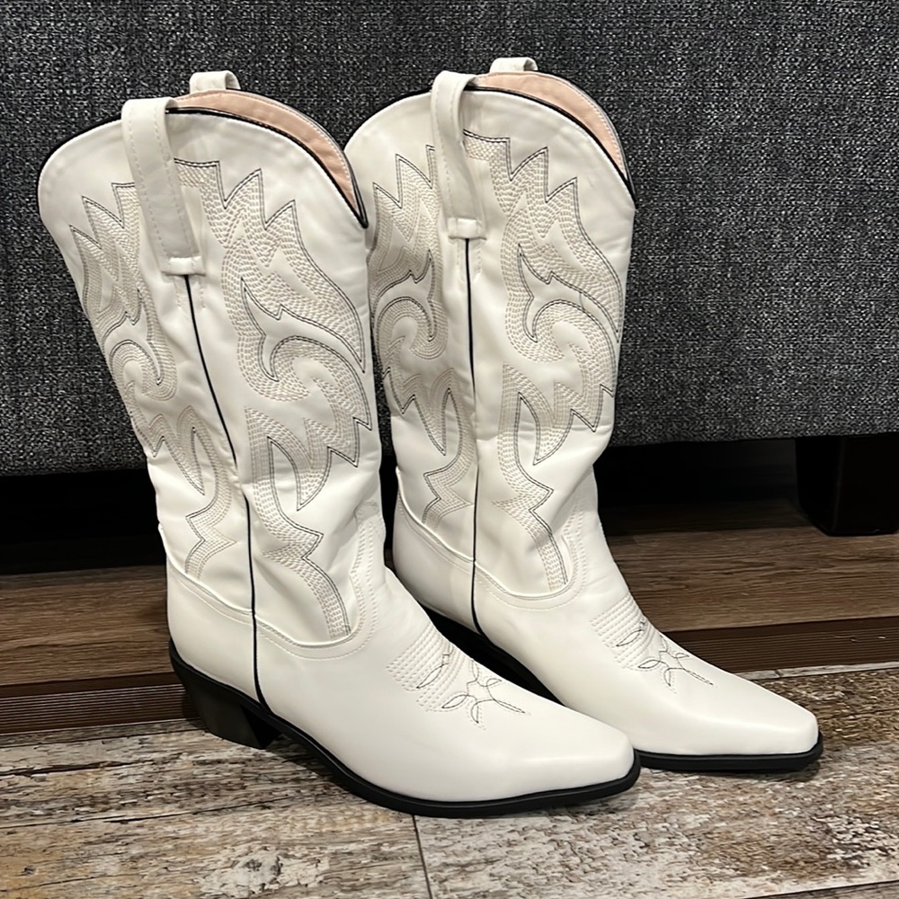 White vegan leather cowgirl boots